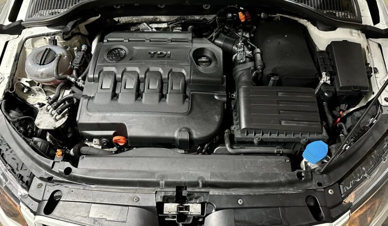 
								Skoda Octavia full									
