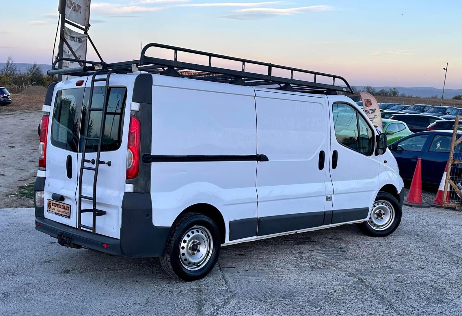 Opel Vivaro “Model Lung”