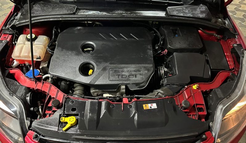 
								Ford Focus “Model Titanium” full									