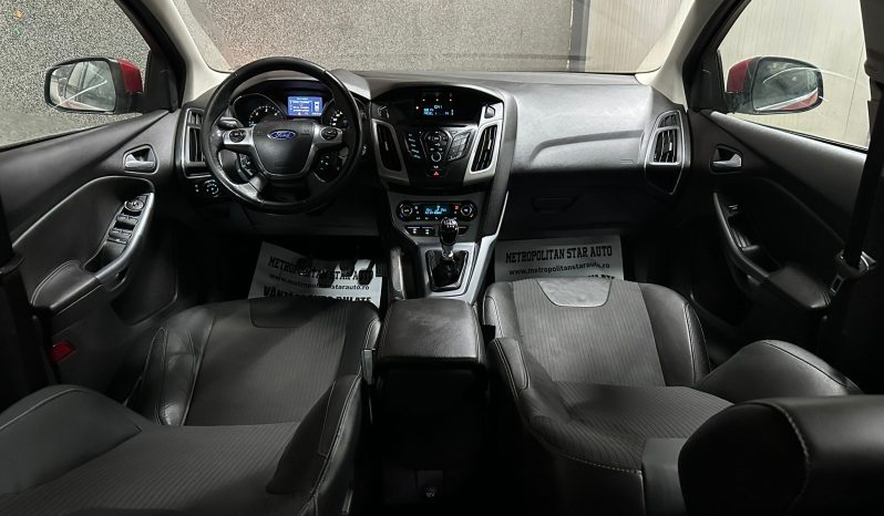 
								Ford Focus “Model Titanium” full									