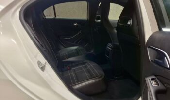 
										Mercedes-Benz A180 full									