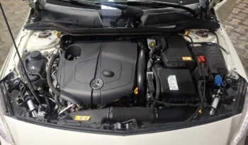 
										Mercedes-Benz A180 full									