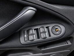 
										Ford Kuga Titanium 4×4 “Plafon panoramic Navigatie Piele” full									