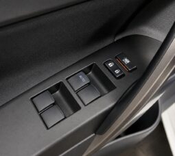 Toyota Auris full