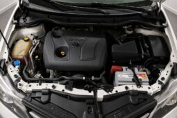 Toyota Auris full