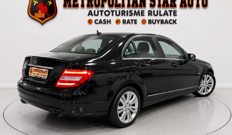 
								Mercedes-Benz C200 full									