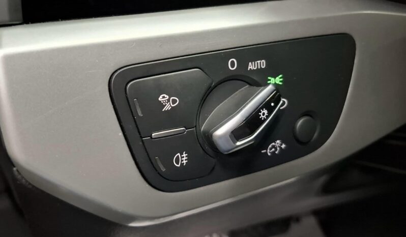 
								Audi A4 2018 AUTOMAT •Navigatie/Piele/BiXenon• GARANTIE full									