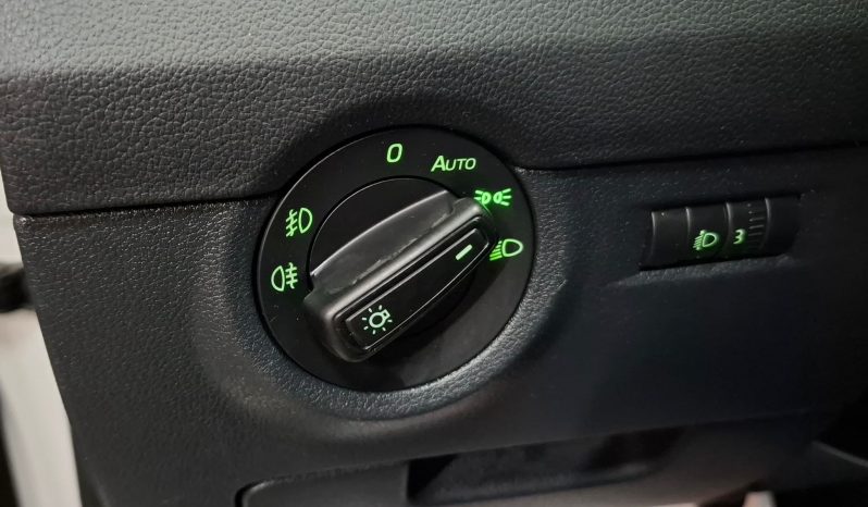 
								Skoda Octavia 2015 Euro5 Navigatie/Roti Vara+Iarna GARANTIE full									