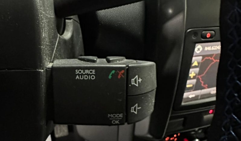 
								Dacia Duster 2015 •4×4• Navigatie GARANTIE full									