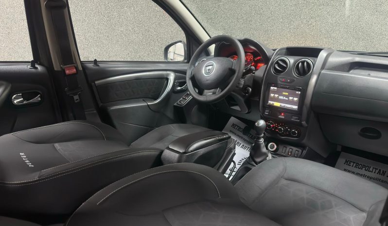 
								Dacia Duster 2015 •4×4• Navigatie GARANTIE full									