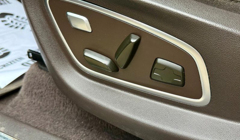 
								Renault Espace “Initiale Paris” 4Controle •Masaj in scaune full									