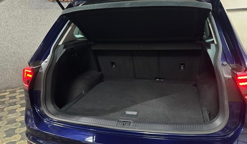 
								VW Tiguan 2017 Executive •Virtual Cockpit• Automat DSG full									