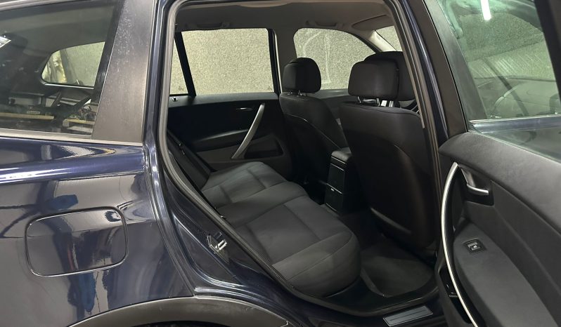 
								BMW X3 full									