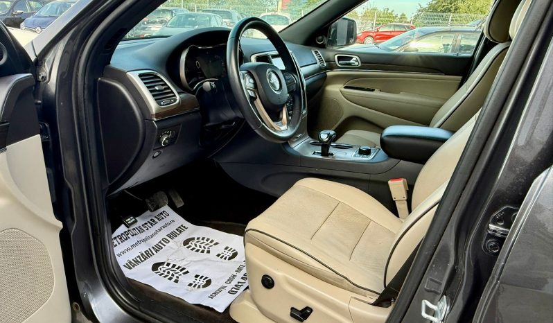 
								Jeep Grand Cherokee full									