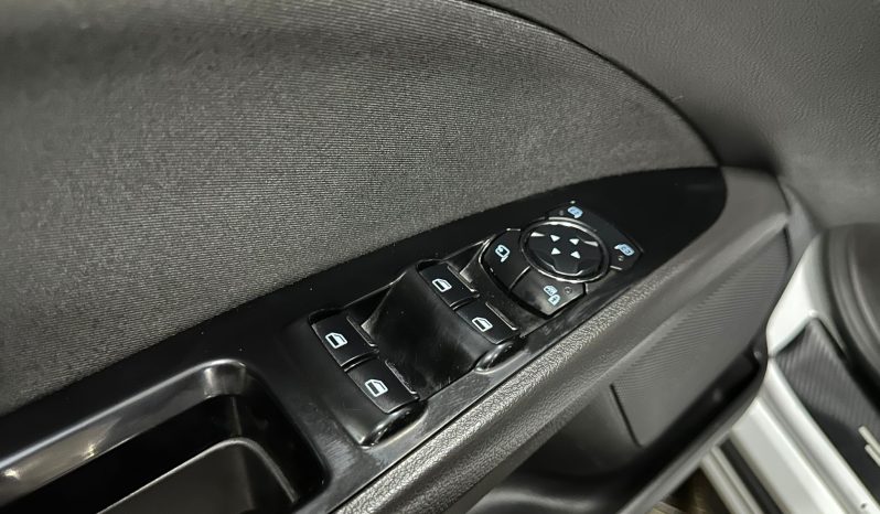 
								Ford Mondeo full									