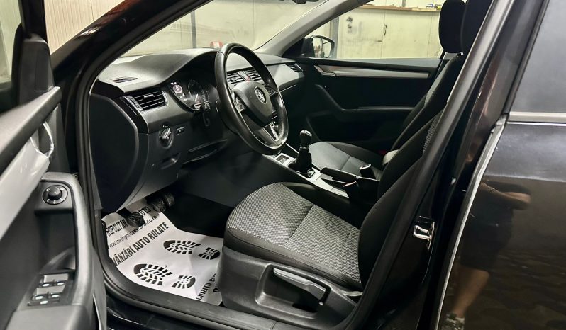 
								Skoda Octavia “Model Elegance” full									