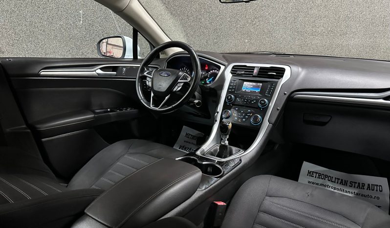 
								Ford Mondeo full									