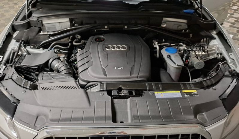 
								Audi Q5 full									