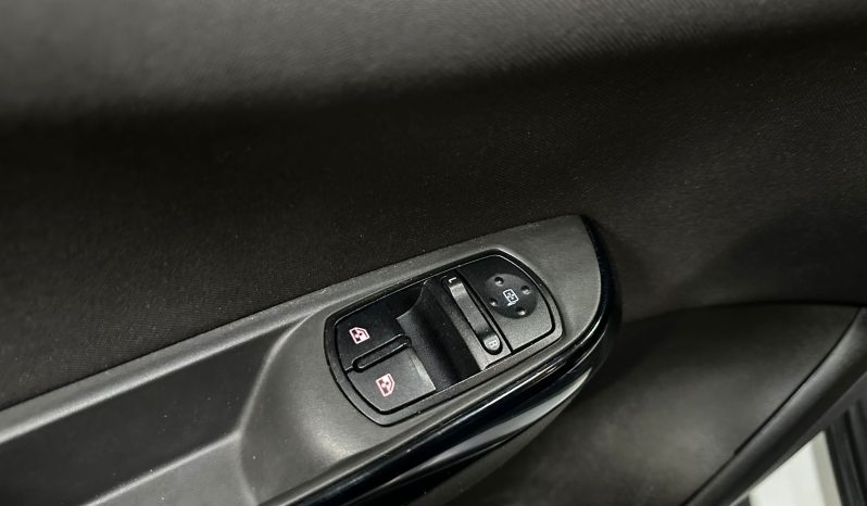 
								Opel Corsa “Model Enjoy” full									