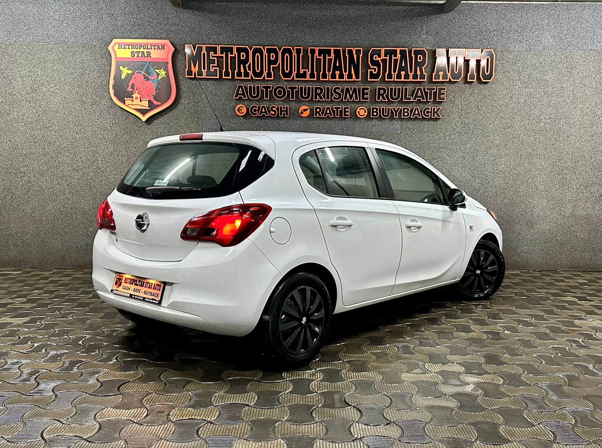 Opel Corsa “Model Enjoy”