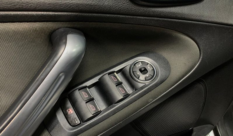 
								Ford S-Max “Model Ghia” full									