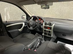 
										Dacia Logan MCV “Model Laureate” full									