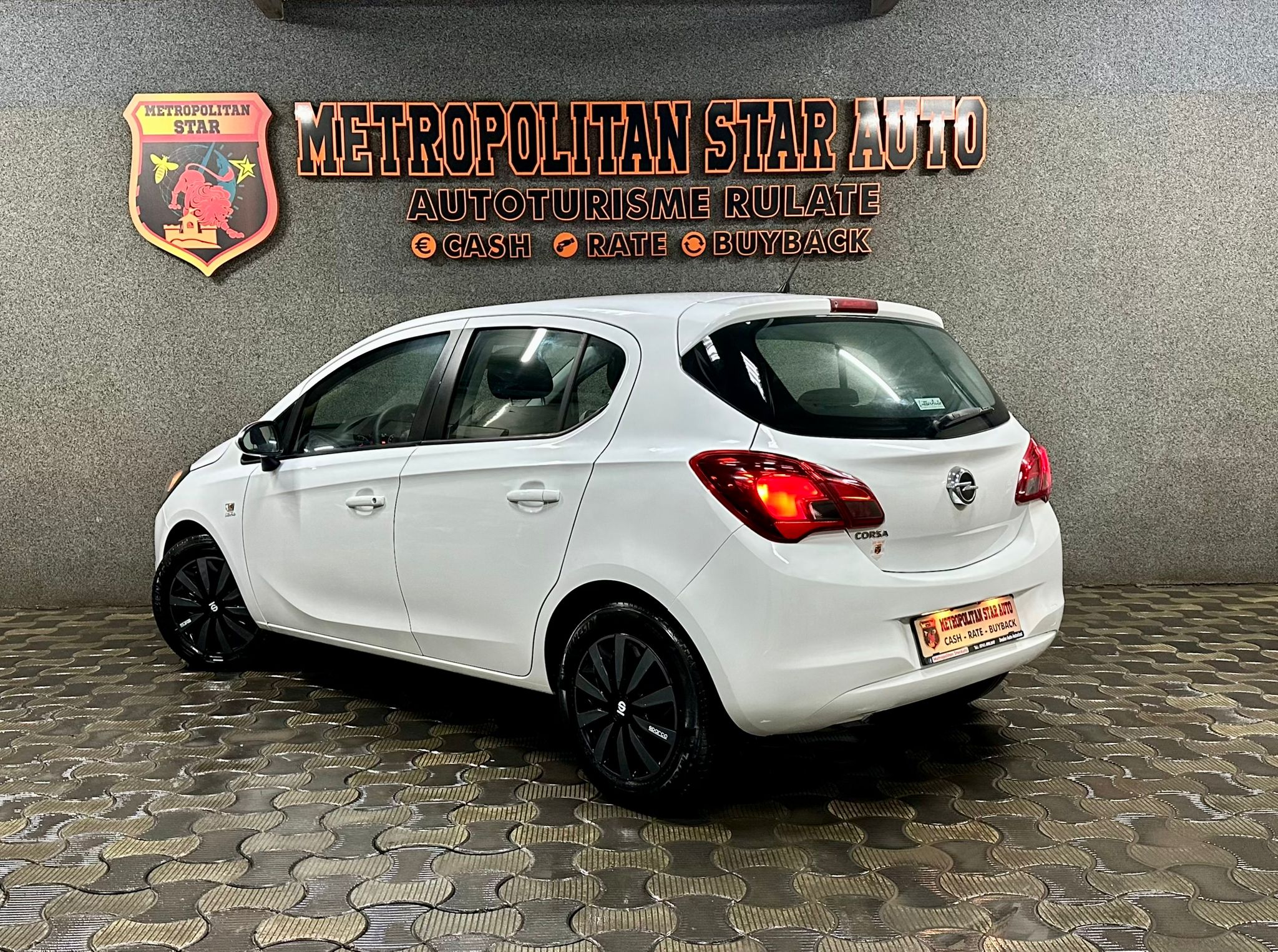 Opel Corsa “Model Enjoy”