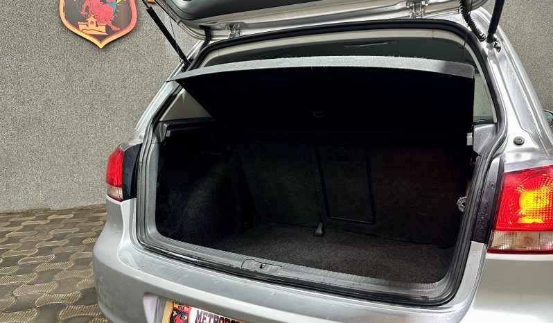 
								VW Golf “Model Edition” full									