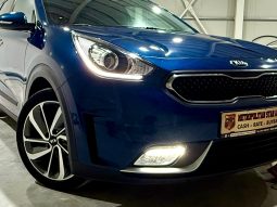 
										Kia Niro full									