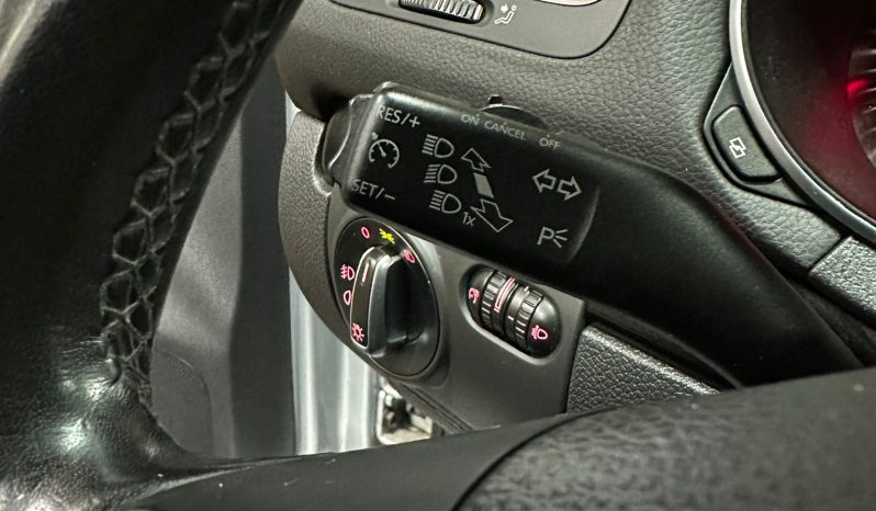 
								VW Golf “Model Edition” full									