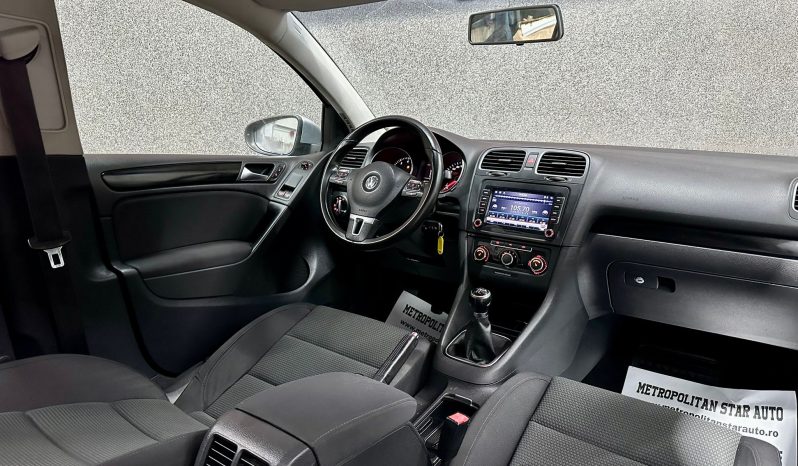 
								VW Golf “Model Edition” full									