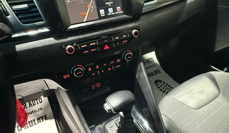 
								Kia Niro full									