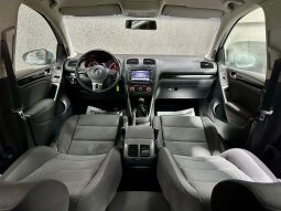 
										VW Golf “Model Edition” full									