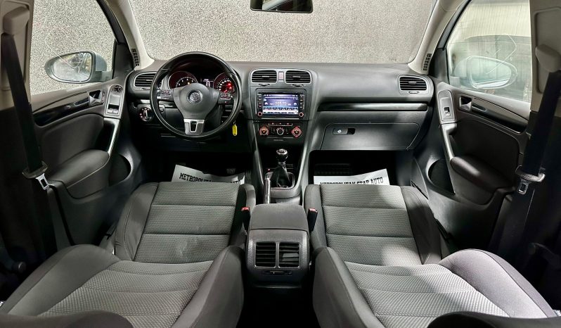 
								VW Golf “Model Edition” full									