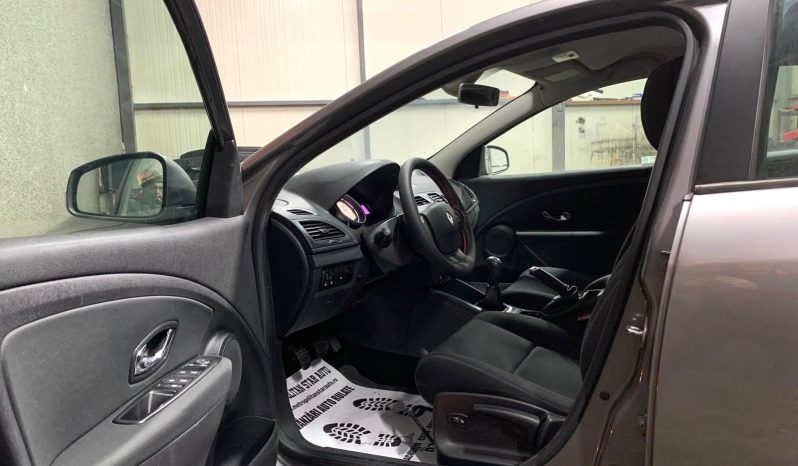 
								Renault Megane “Model Dynamique full									