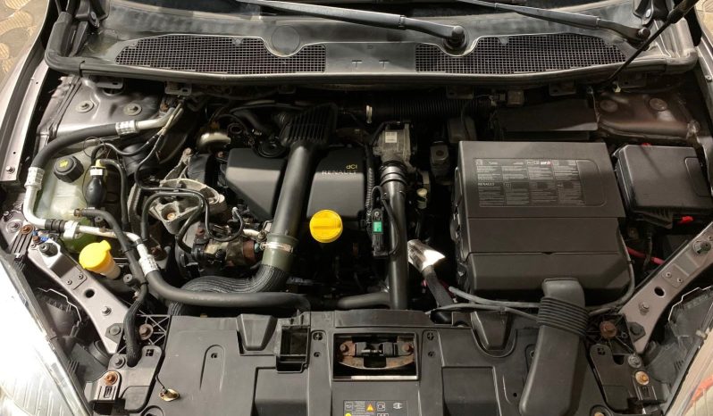 
								Renault Megane “Model Dynamique full									