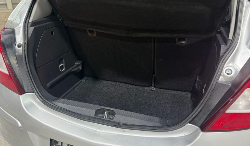 
								Opel Corsa “Model Enjoy” full									