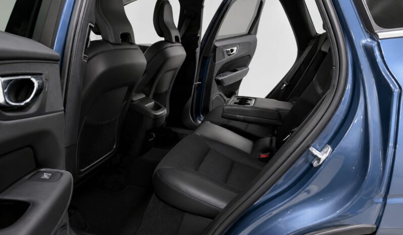 
								Volvo XC60 full									