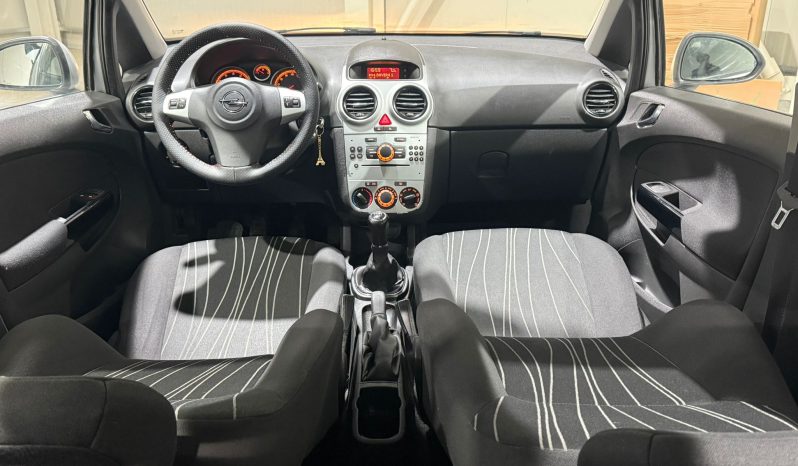 
								Opel Corsa “Model Enjoy” full									