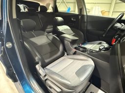 
										Kia Niro full									