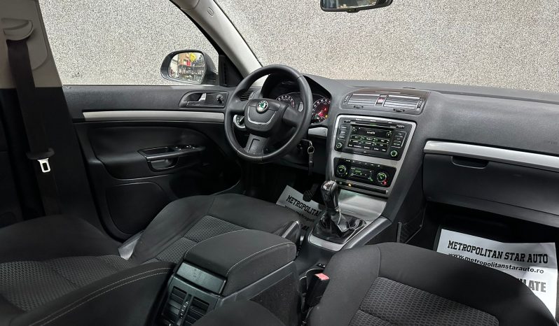 
								Skoda Octavia “Model Elegance” full									