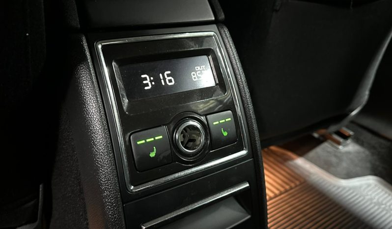 
								Skoda Superb “Model Elegance” full									