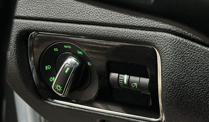 
								Skoda Superb “Model Elegance” full									