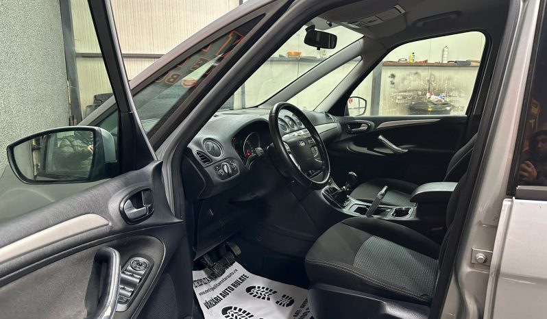 
								Ford Galaxy “Model Trend” full									