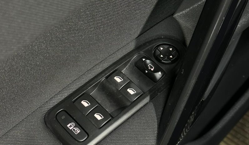 
								Peugeot 508 “Model Allure” full									