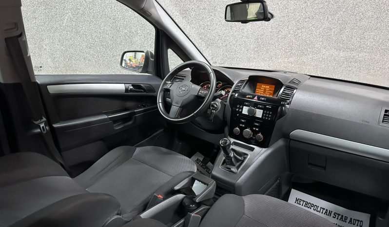 
								Opel Zafira “Model Elegance” full									