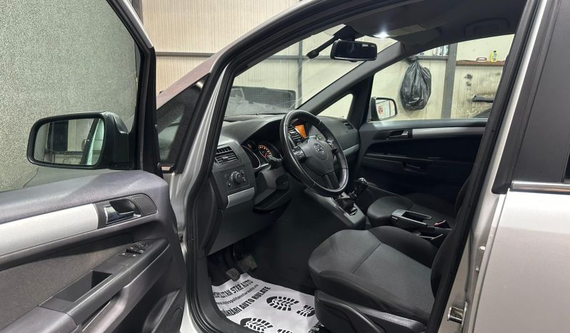 
								Opel Zafira “Model Elegance” full									