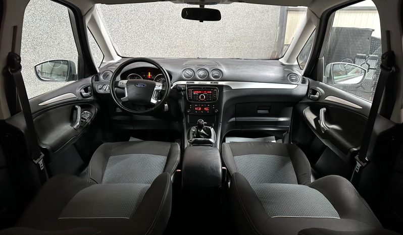 
								Ford Galaxy “Model Trend” full									