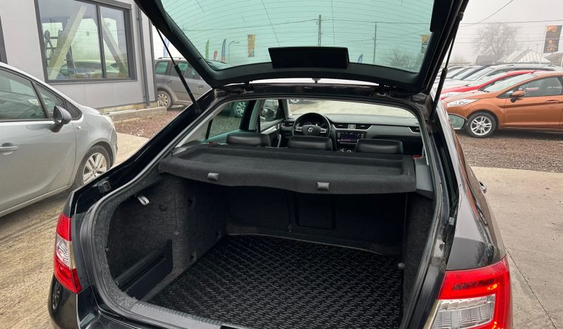 
								Skoda Octavia “Model Elegance” full									