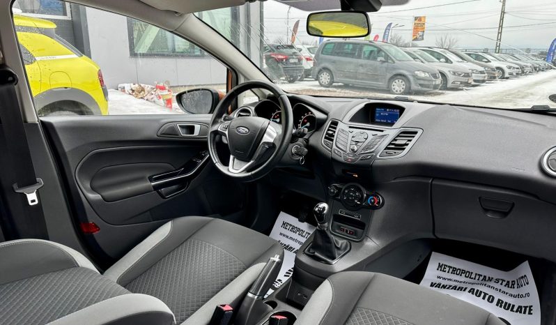 
								Ford Fiesta “Model Titanium” full									